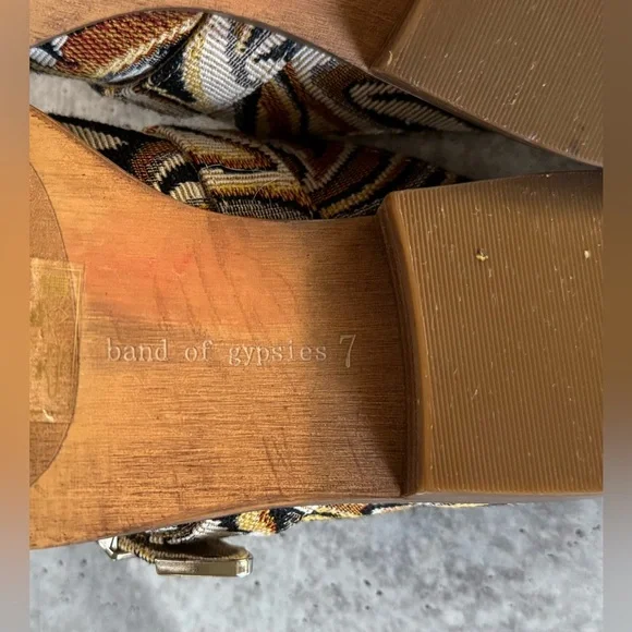 Band Of Gypsies Greta Mules Tapestry Slip-On Buckle brown Size 7 - Picture 10 of 10